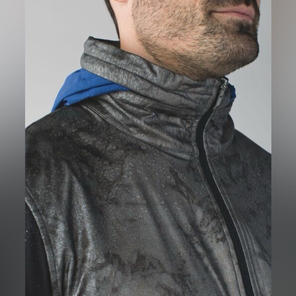 Lululemon Specular Reflective Jacket - Picture 13 of 16